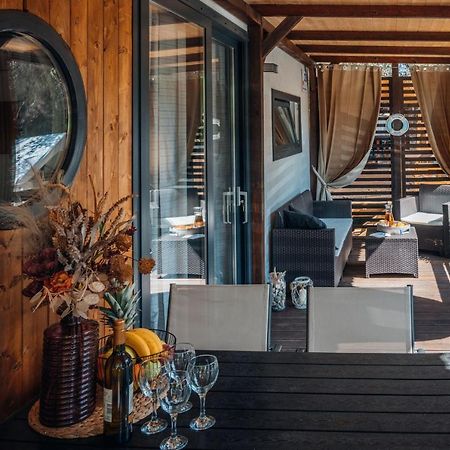 Croatia Camp Premium Hotel Vodice Bagian luar foto