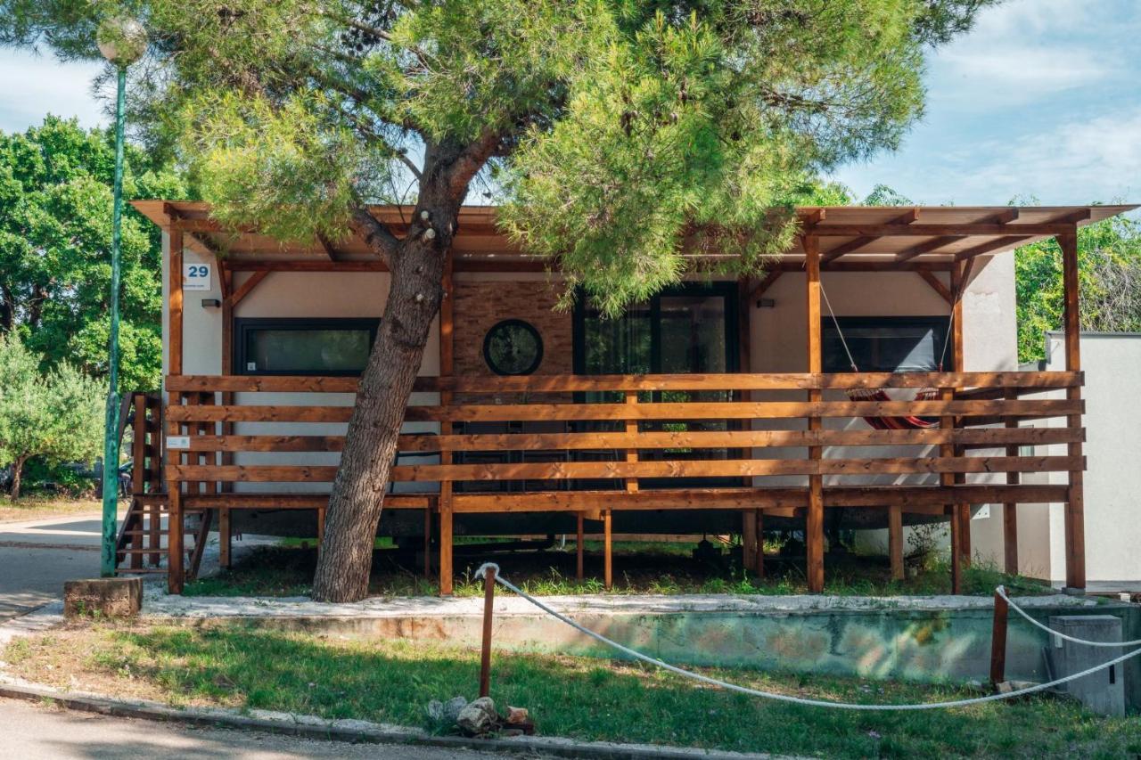 Croatia Camp Premium Hotel Vodice Bagian luar foto