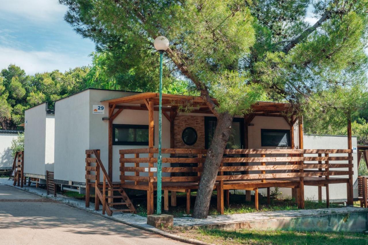 Croatia Camp Premium Hotel Vodice Bagian luar foto