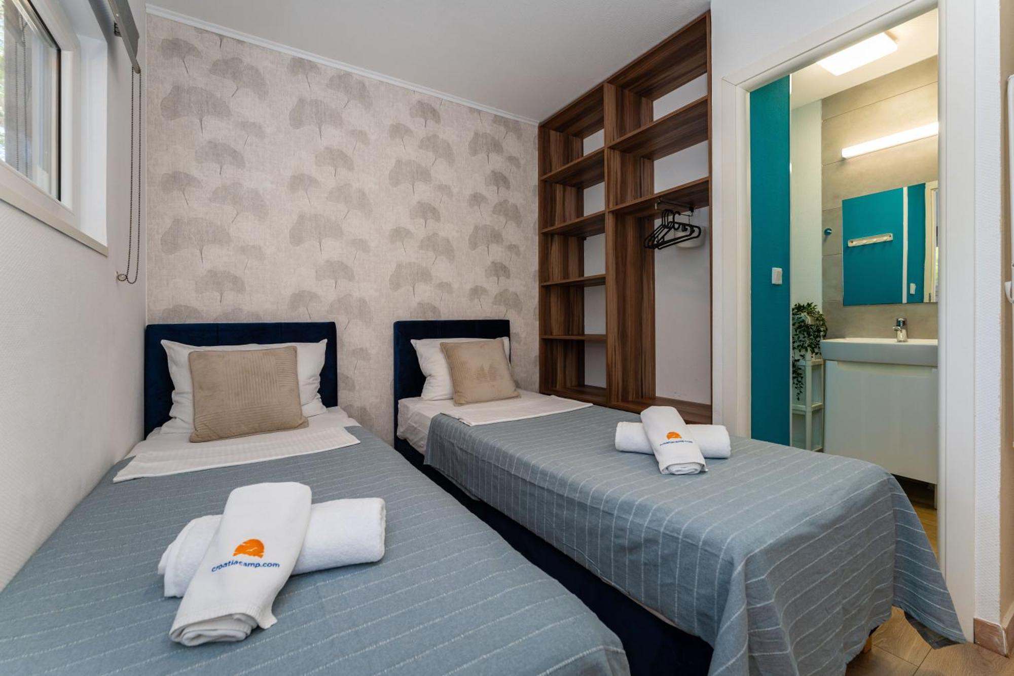 Croatia Camp Premium Hotel Vodice Bagian luar foto