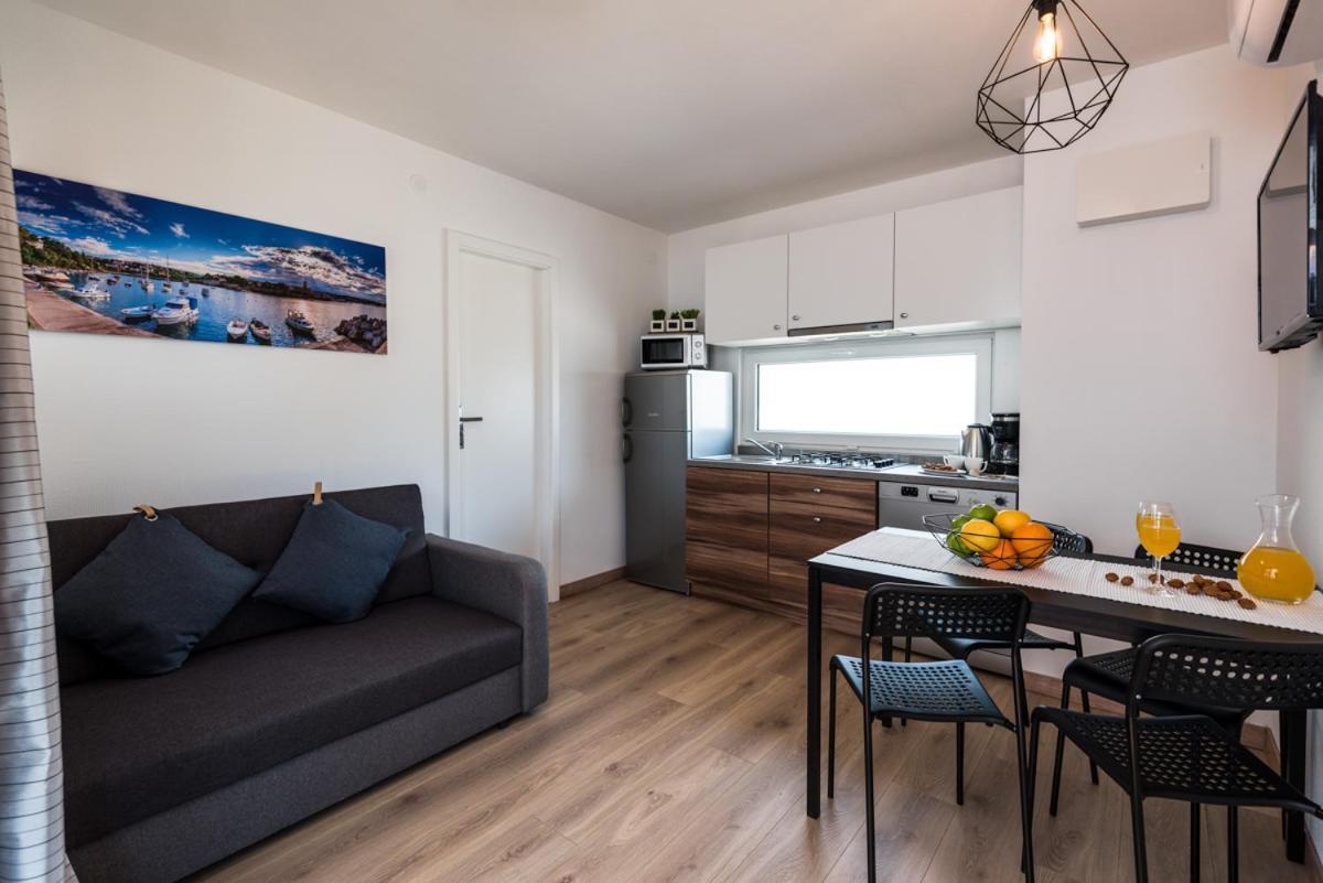 Croatia Camp Premium Hotel Vodice Bagian luar foto