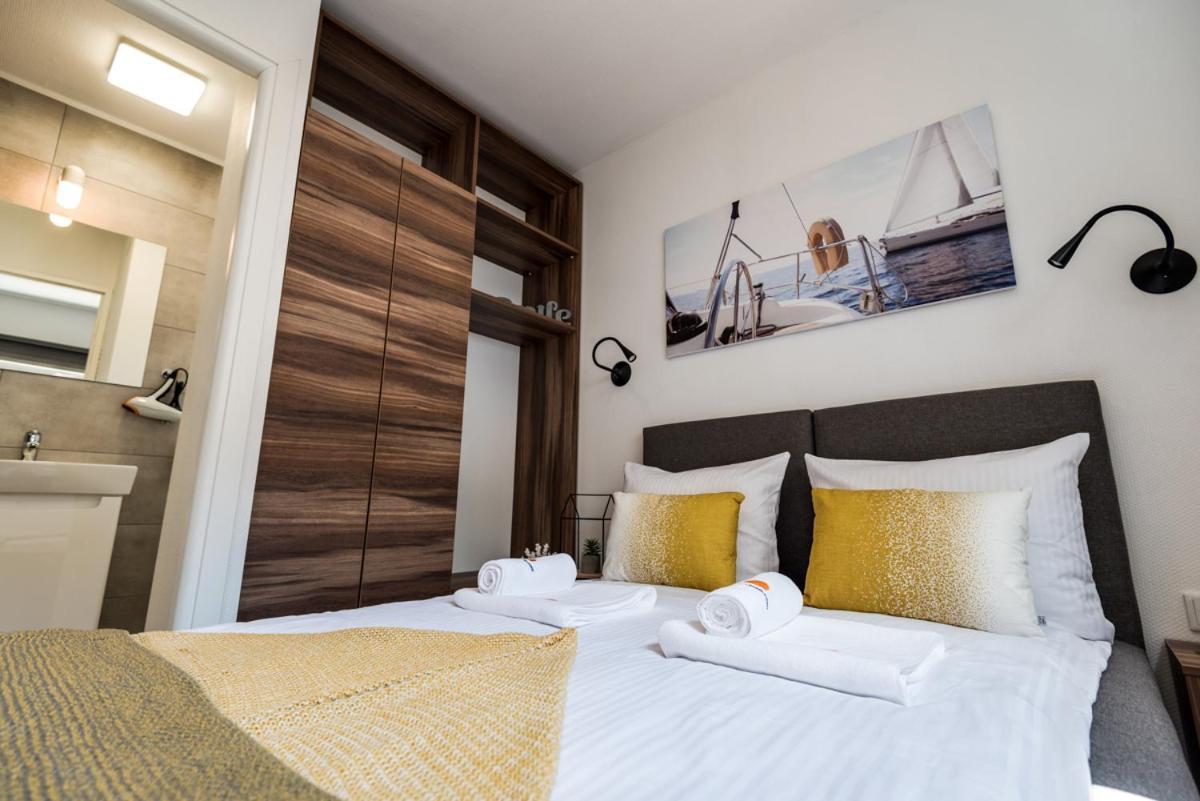 Croatia Camp Premium Hotel Vodice Bagian luar foto